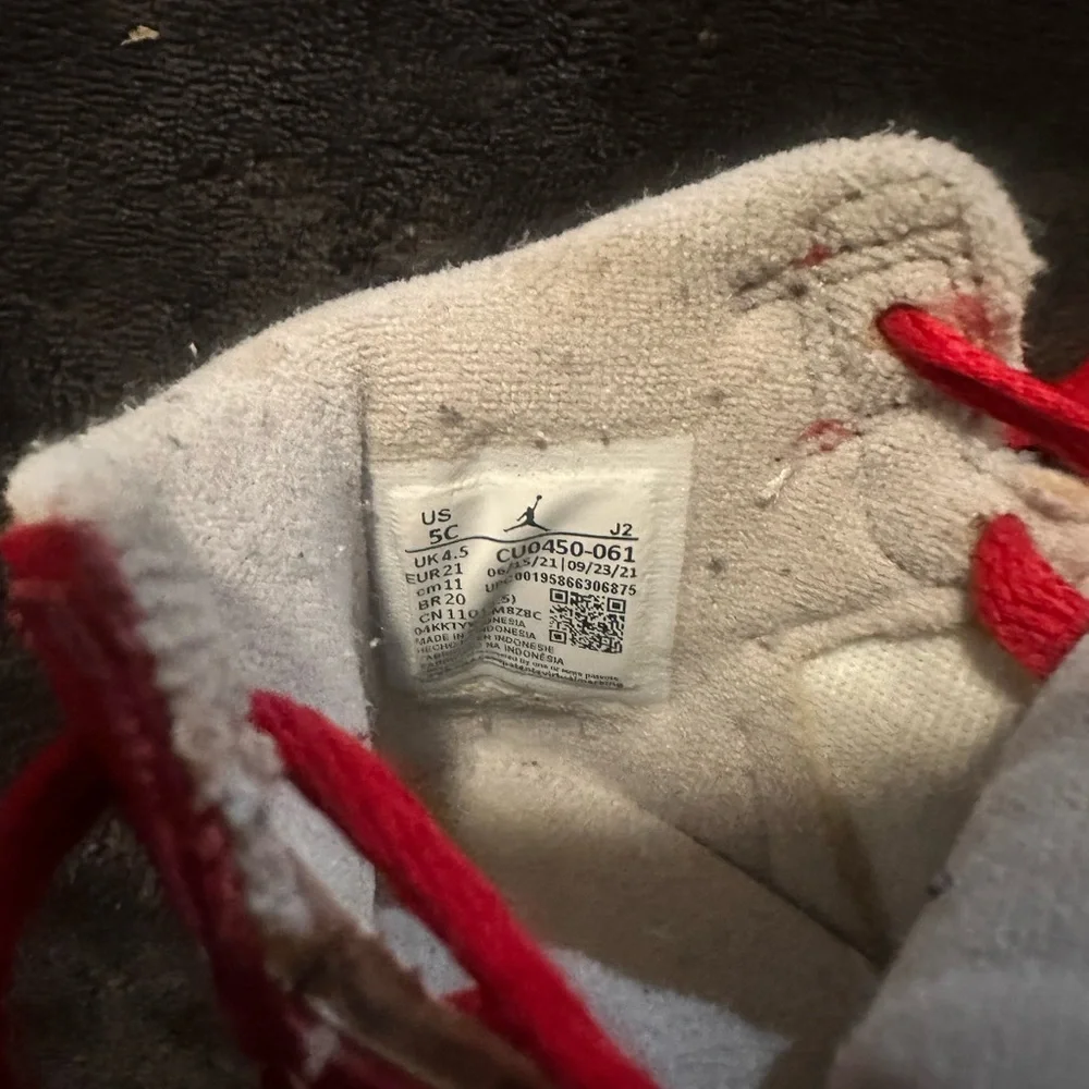 Nike Kids Red and White Sneakers‎